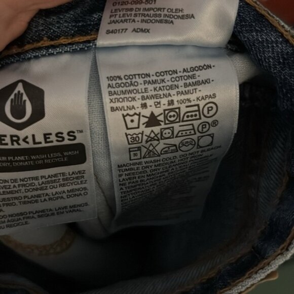 Levi’s 505 Denim Shorts - Picture 7 of 8